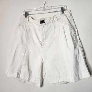 Territory Ahead Mens 36 White Shorts